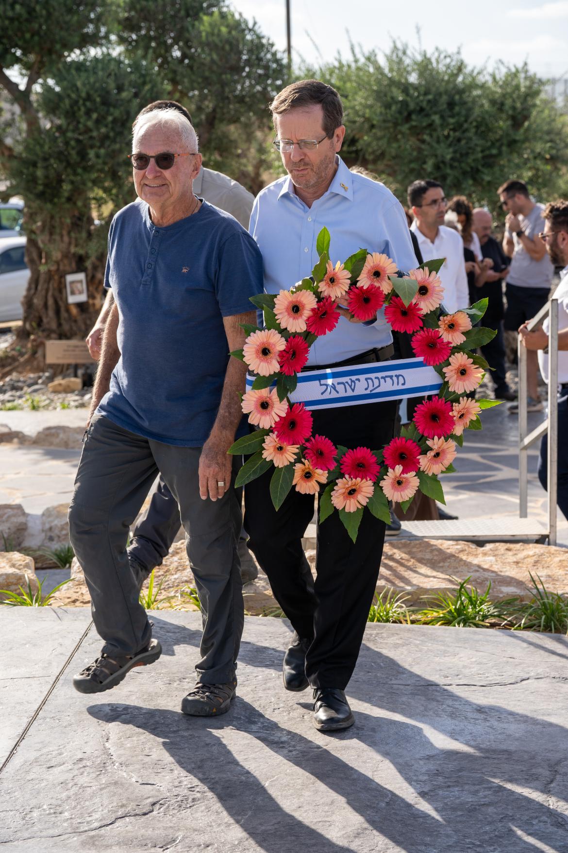 ניר עובדיה (5)